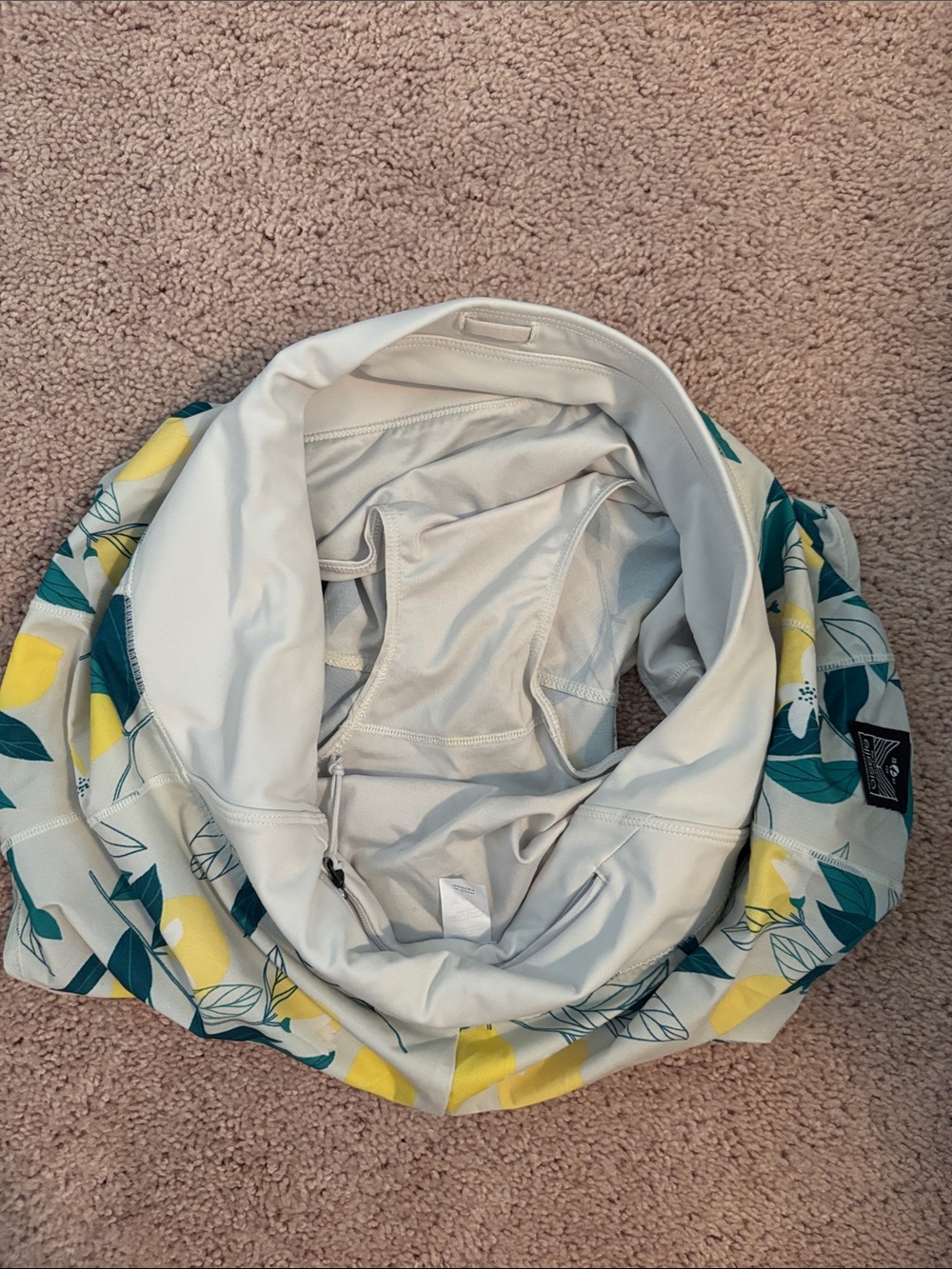 Oiselle Lemon Print Roga Shorts - Picture 4 of 4